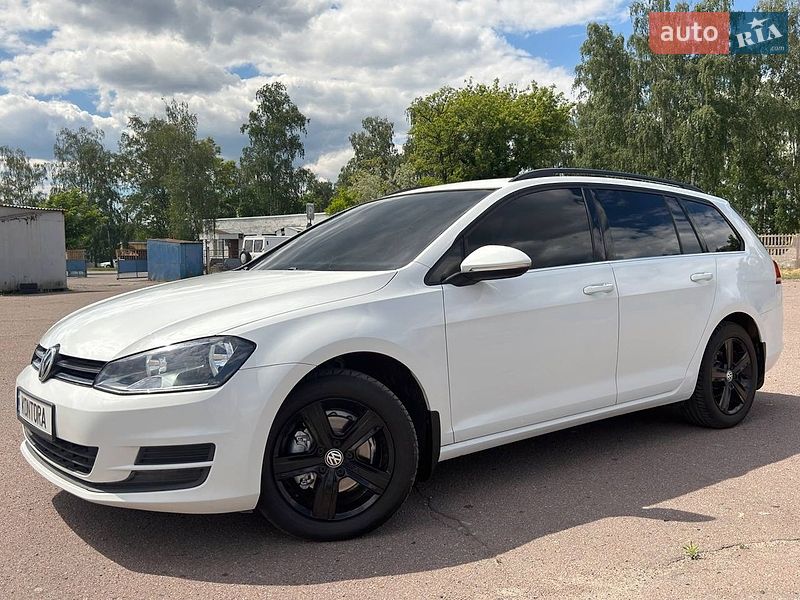 Универсал Volkswagen Golf 2015 в Ахтырке