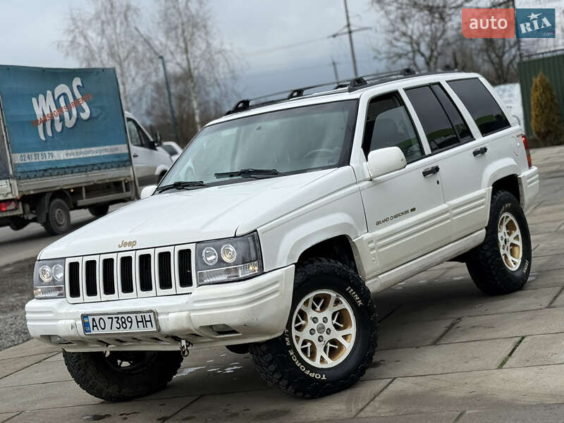 Внедорожник / Кроссовер Jeep Grand Cherokee 1995 в Хусте