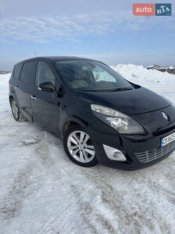 Минивэн Renault Grand Scenic 2011 в Коростене