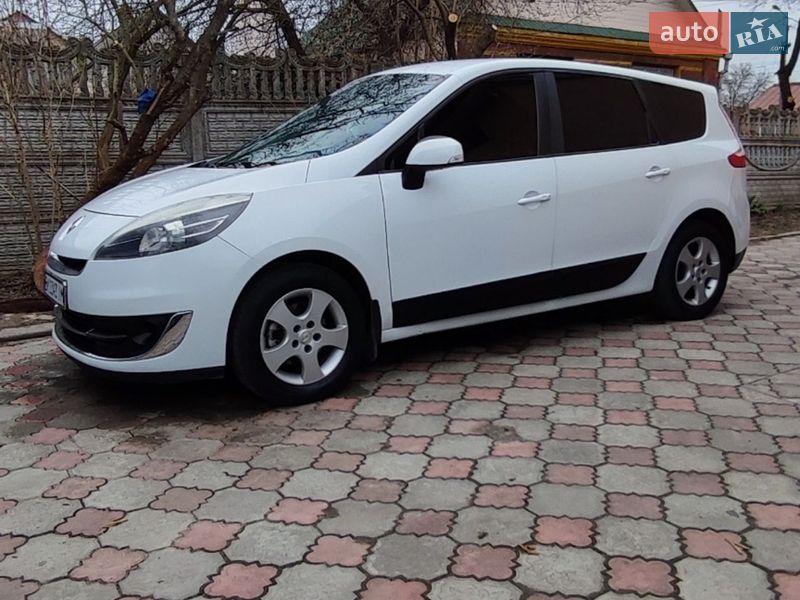 Минивэн Renault Grand Scenic 2012 в Ровно