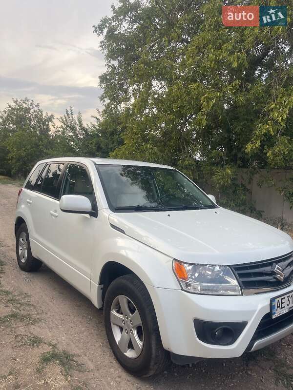 Внедорожник / Кроссовер Suzuki Grand Vitara 2012 в Кривом Роге Внедорожник / Кроссовер Suzuki Grand Vitara 2012 в Кривом Роге