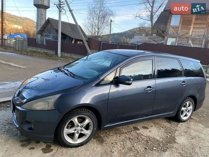 Минивэн Mitsubishi Grandis 2005 в Путиле