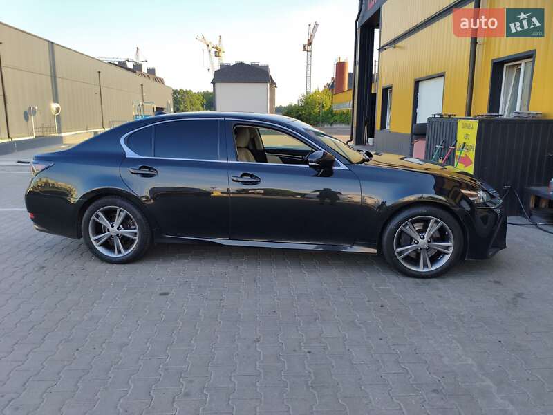 Седан Lexus GS 2017 в Киеве