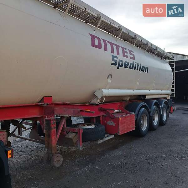 Цистерна полуприцеп Geusens GSA24 1993 в Кривом Роге