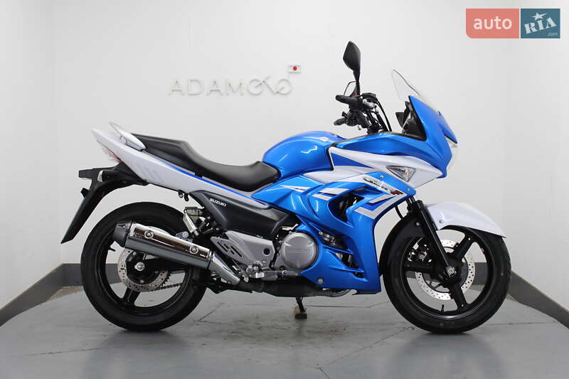 Мотоцикл Спорт-туризм Suzuki GSR 250 2017 в Гнивани