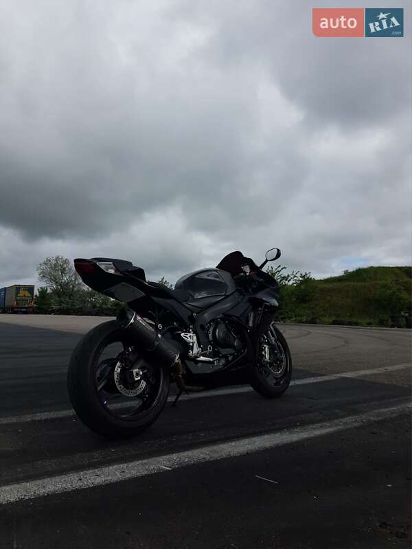 Спортбайк Suzuki GSX-R 600 2019 в Одессе