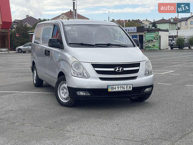 Грузовой фургон Hyundai H-1 2008 в Одессе
