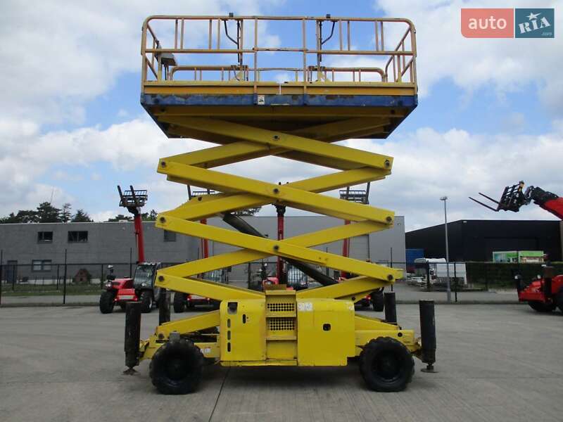 Ножничный подъемник Haulotte H 2005 в Киеве