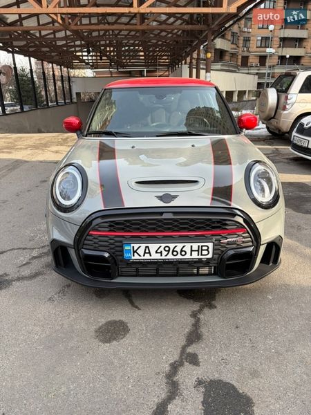 Хэтчбек MINI Hatch 2021 в Киеве