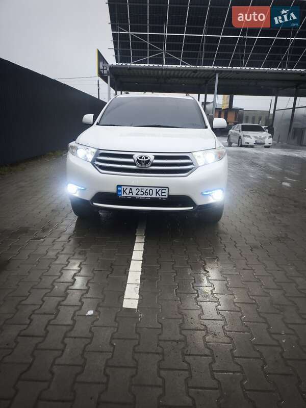 Внедорожник / Кроссовер Toyota Highlander 2011 в Луцке Внедорожник / Кроссовер Toyota Highlander 2011 в Луцке