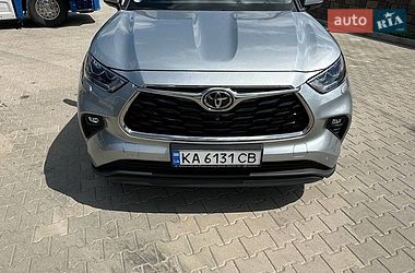 Внедорожник / Кроссовер Toyota Highlander 2020 в Маневичах