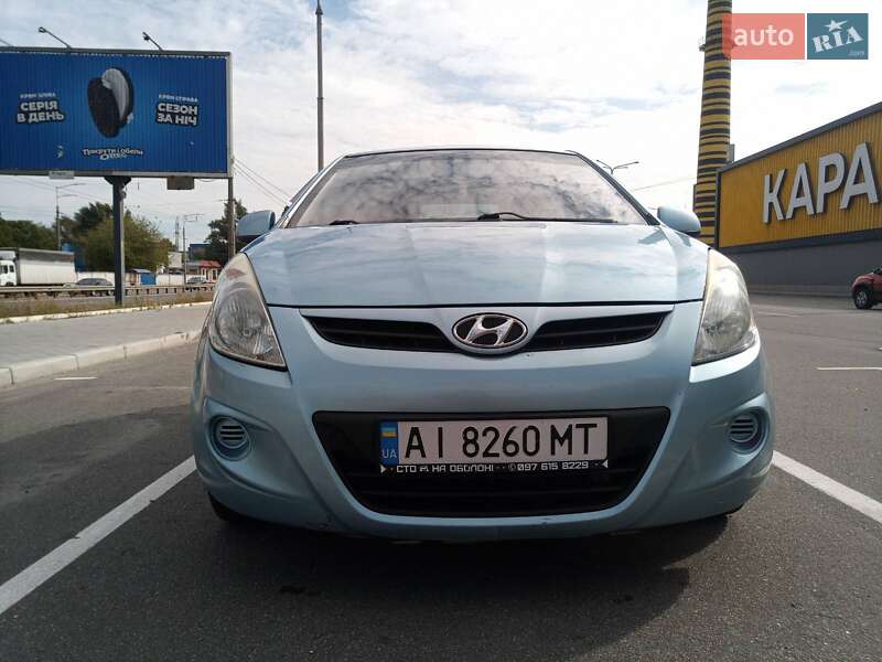 Хетчбек Hyundai i20 2011 в Києві Хетчбек Hyundai i20 2011 в Києві