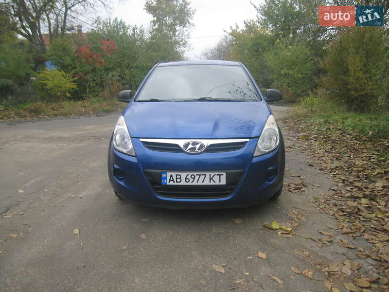 Хэтчбек Hyundai i20 2011 в Виннице