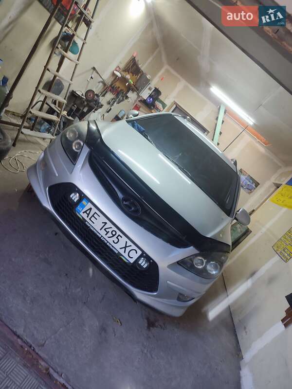 Универсал Hyundai i30 2010 в Днепре