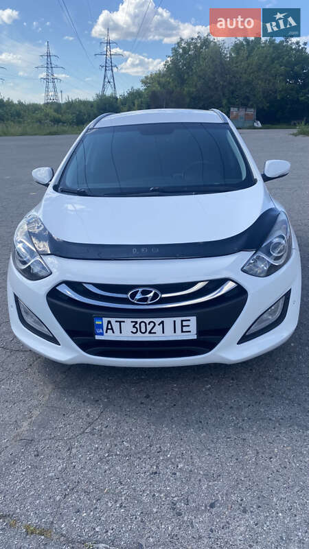 Универсал Hyundai i30 2012 в Ивано-Франковске