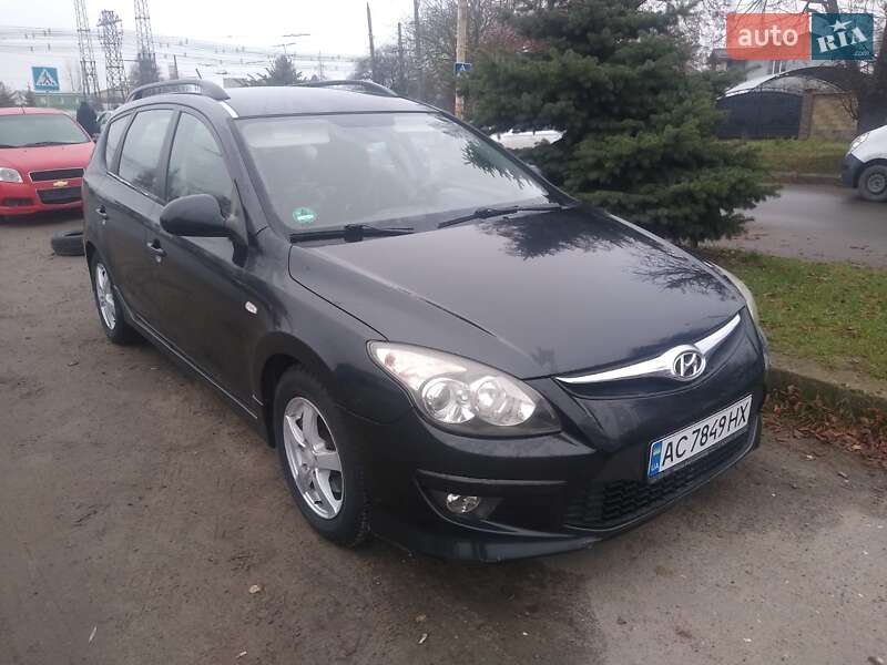 Универсал Hyundai i30 2010 в Луцке Универсал Hyundai i30 2010 в Луцке