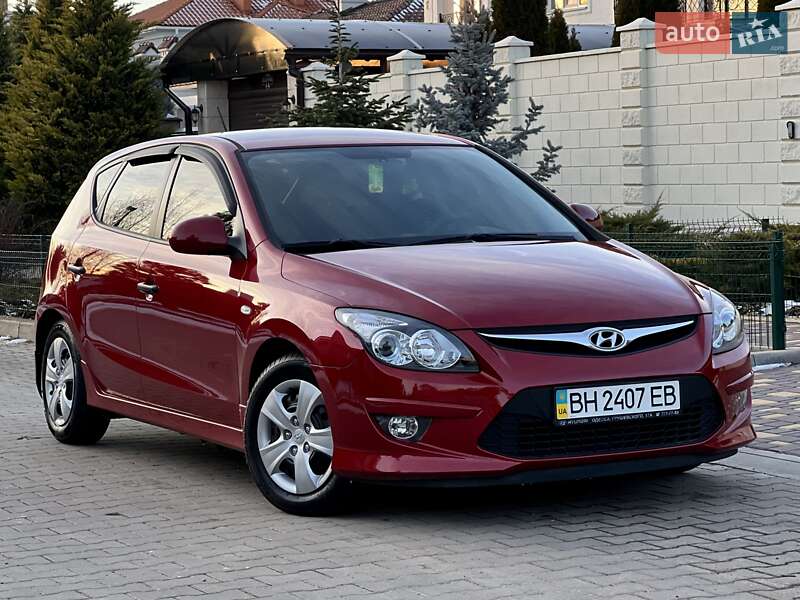 Хетчбек Hyundai i30 2011 в Одесі