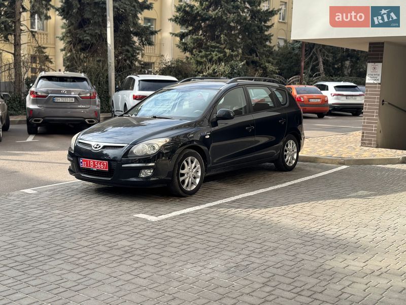Универсал Hyundai i30 2009 в Одессе