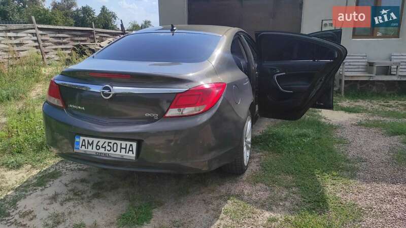 Седан Opel Insignia 2012 в Коростене Седан Opel Insignia 2012 в Коростене