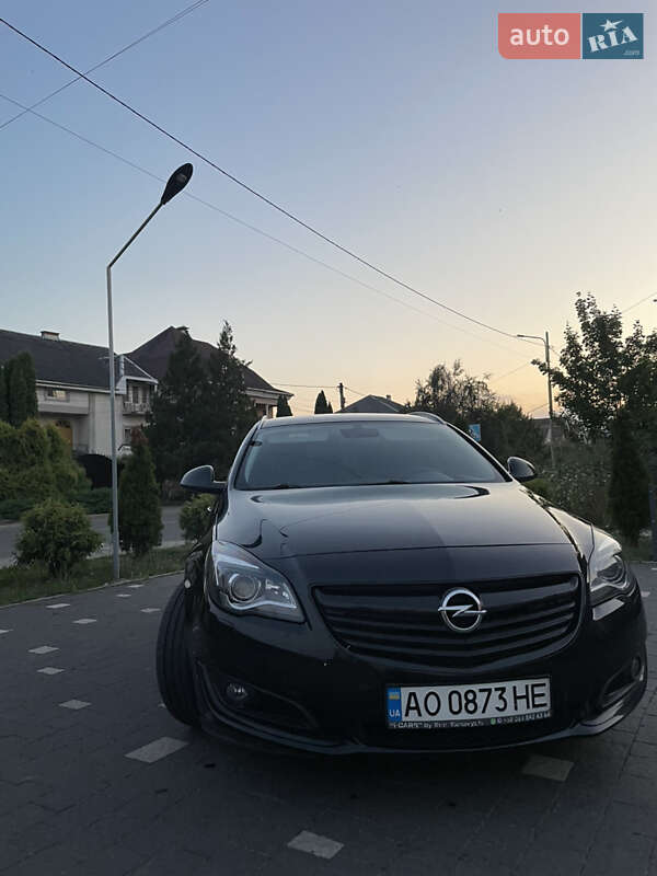 Универсал Opel Insignia 2015 в Ужгороде