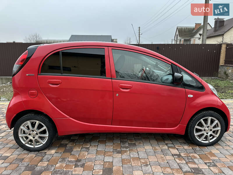 Хэтчбек Peugeot iOn 2011 в Виннице