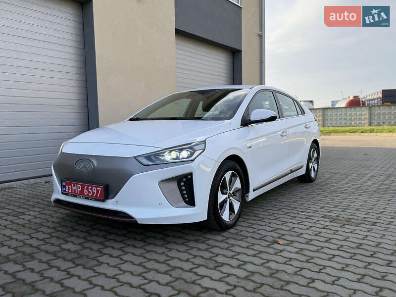 Хэтчбек Hyundai Ioniq 2016 в Радехове Хэтчбек Hyundai Ioniq 2016 в Радехове
