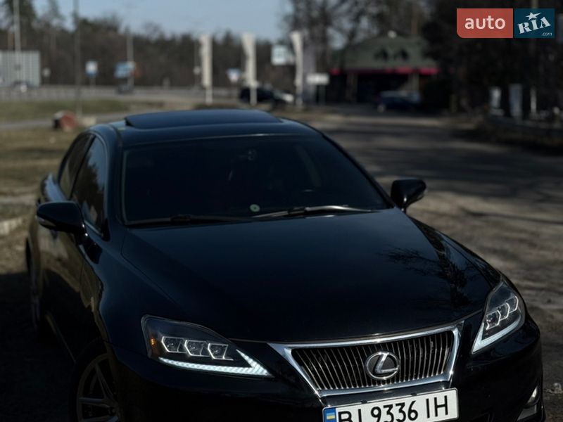 Седан Lexus IS 2011 в Киеве
