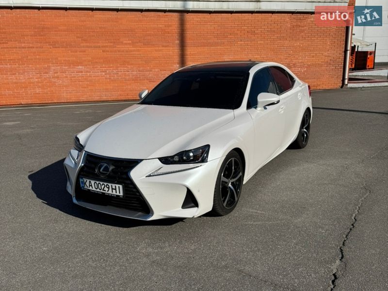 Седан Lexus IS 2016 в Киеве Седан Lexus IS 2016 в Киеве