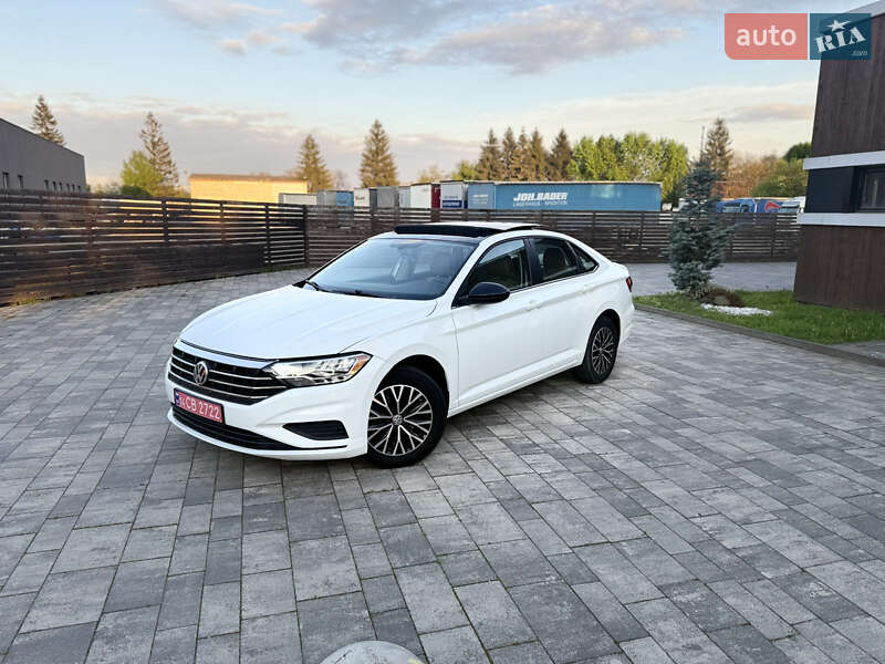 Седан Volkswagen Jetta 2018 в Тячеве