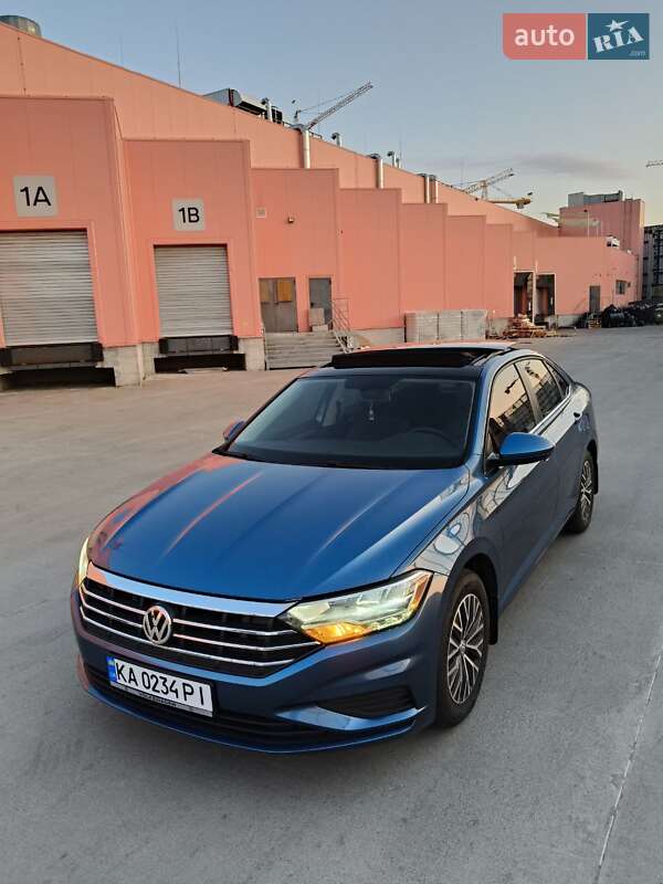 Седан Volkswagen Jetta 2021 в Киеве