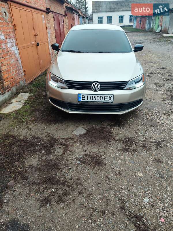 Седан Volkswagen Jetta 2012 в Лубнах
