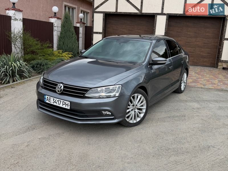 Седан Volkswagen Jetta 2014 в Днепре