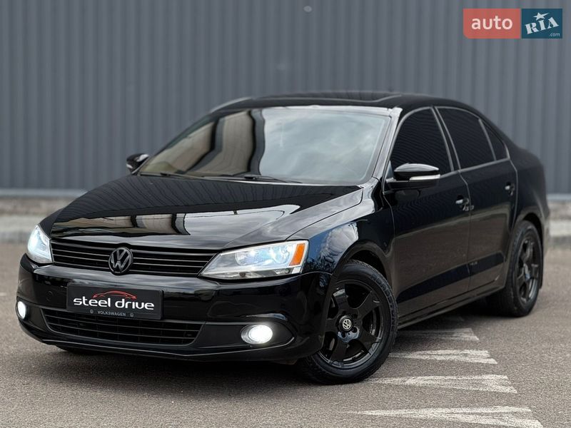 Седан Volkswagen Jetta 2010 в Николаеве