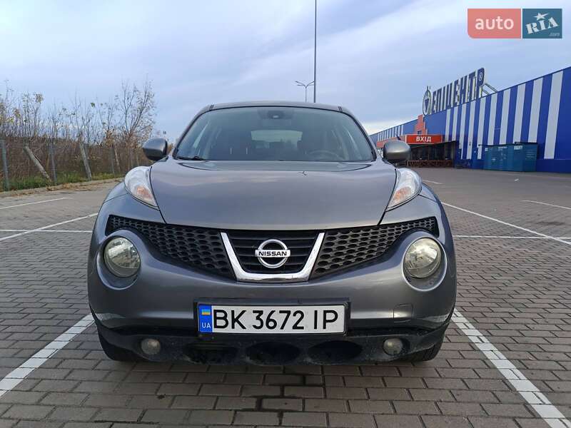 Позашляховик / Кросовер Nissan Juke 2011 в Дубні