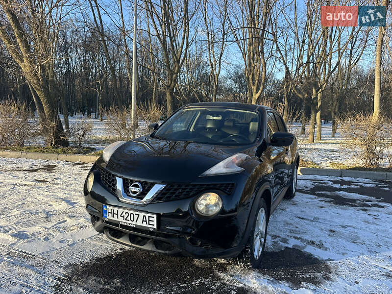 Внедорожник / Кроссовер Nissan Juke 2015 в Одессе