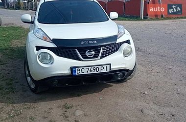 Позашляховик / Кросовер Nissan Juke 2013 в Сваляві