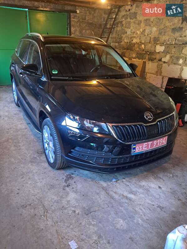 Внедорожник / Кроссовер Skoda Karoq 2021 в Конотопе