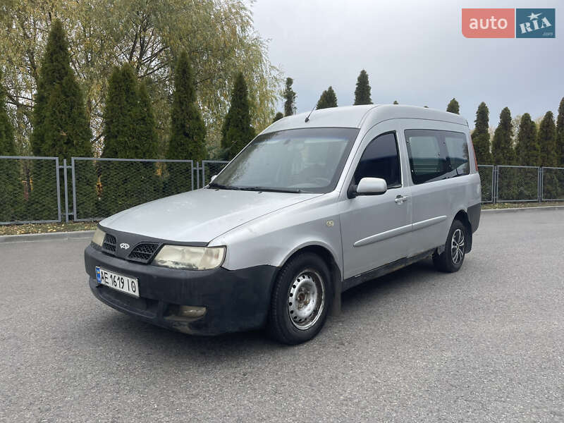 Мінівен Chery Karry 2008 в Смілі Мінівен Chery Karry 2008 в Смілі