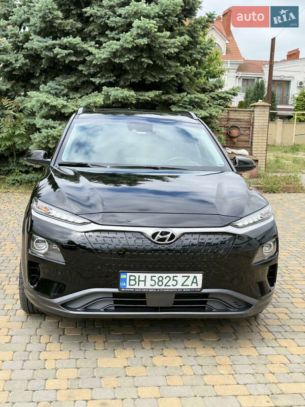 Позашляховик / Кросовер Hyundai Kona Electric 2018 в Одесі Позашляховик / Кросовер Hyundai Kona Electric 2018 в Одесі