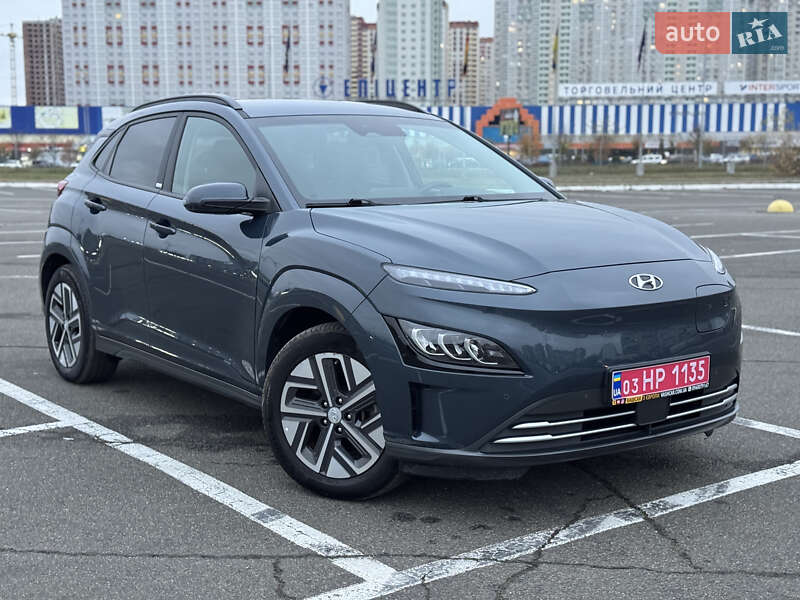 Внедорожник / Кроссовер Hyundai Kona Electric 2022 в Киеве