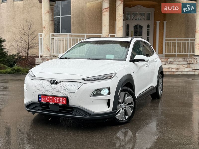 Внедорожник / Кроссовер Hyundai Kona Electric 2021 в Тернополе