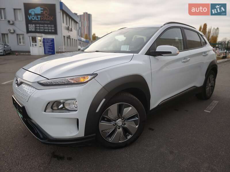 Внедорожник / Кроссовер Hyundai Kona 2020 в Киеве