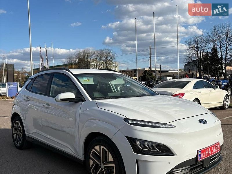 Внедорожник / Кроссовер Hyundai Kona 2021 в Ровно