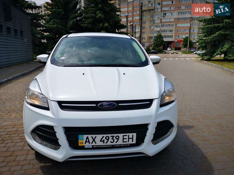 Внедорожник / Кроссовер Ford Kuga 2014 в Львове