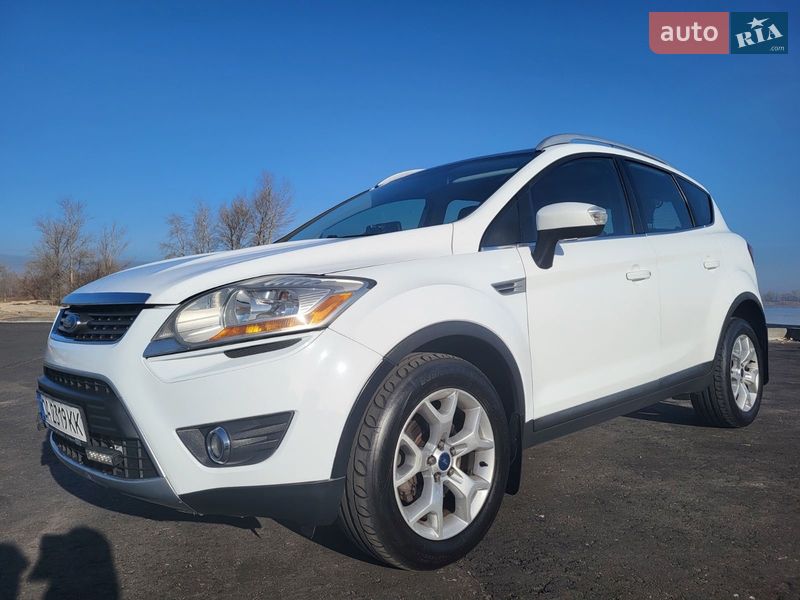 Внедорожник / Кроссовер Ford Kuga 2010 в Черкассах