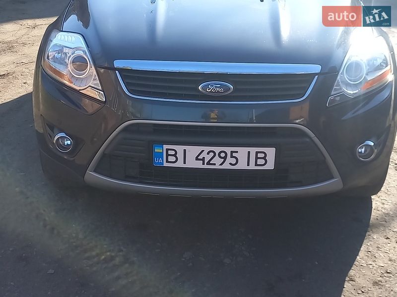 Внедорожник / Кроссовер Ford Kuga 2012 в Тростянце