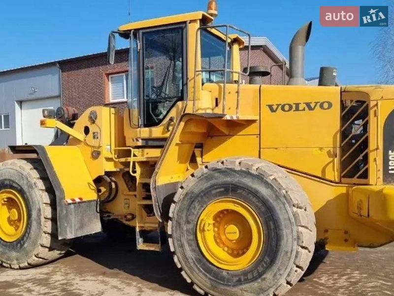 Фронтальні навантажувачі Volvo L 180 2010 в Одесі