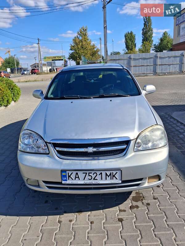 Седан Chevrolet Lacetti 2006 в Белогородке