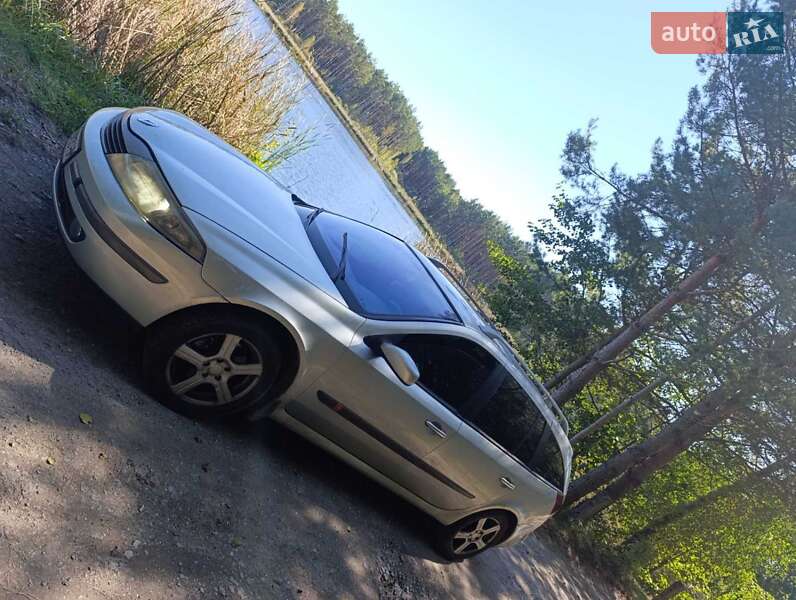 Универсал Renault Laguna 2003 в Житомире Универсал Renault Laguna 2003 в Житомире