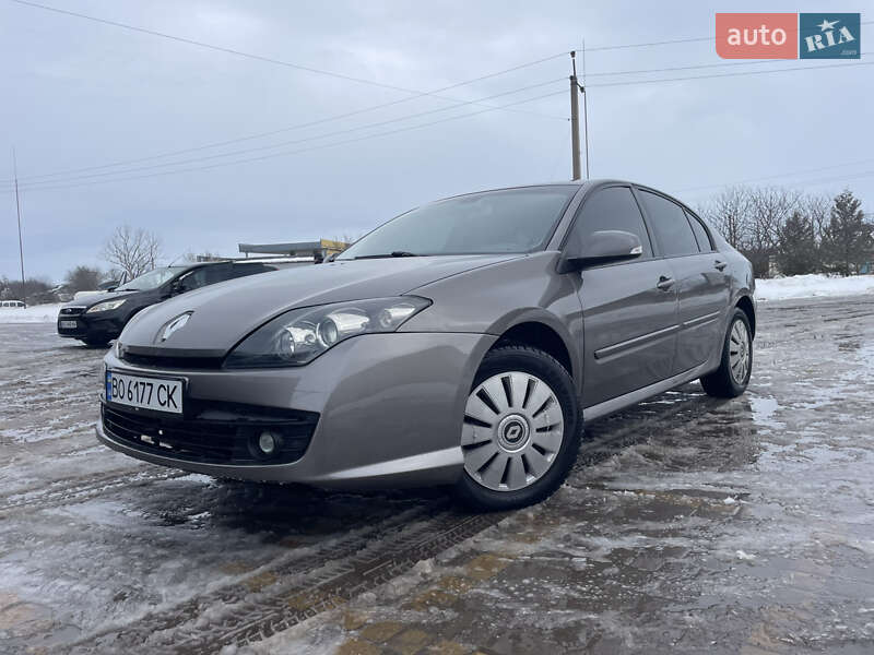 Лифтбек Renault Laguna 2008 в Теофиполе